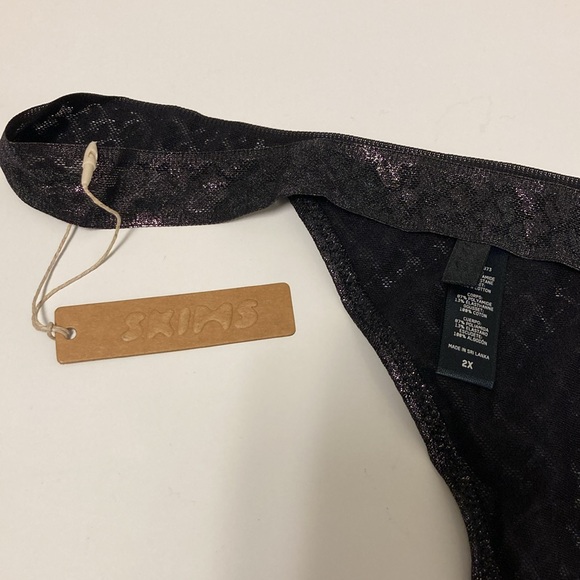 🖤🖤 SKIMS THONG 🖤🖤 - Picture 5 of 6